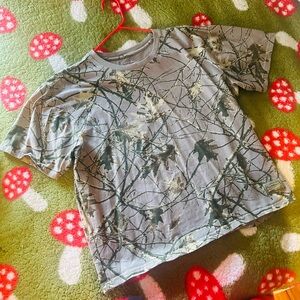 Camo Print Leaf T-Shirt